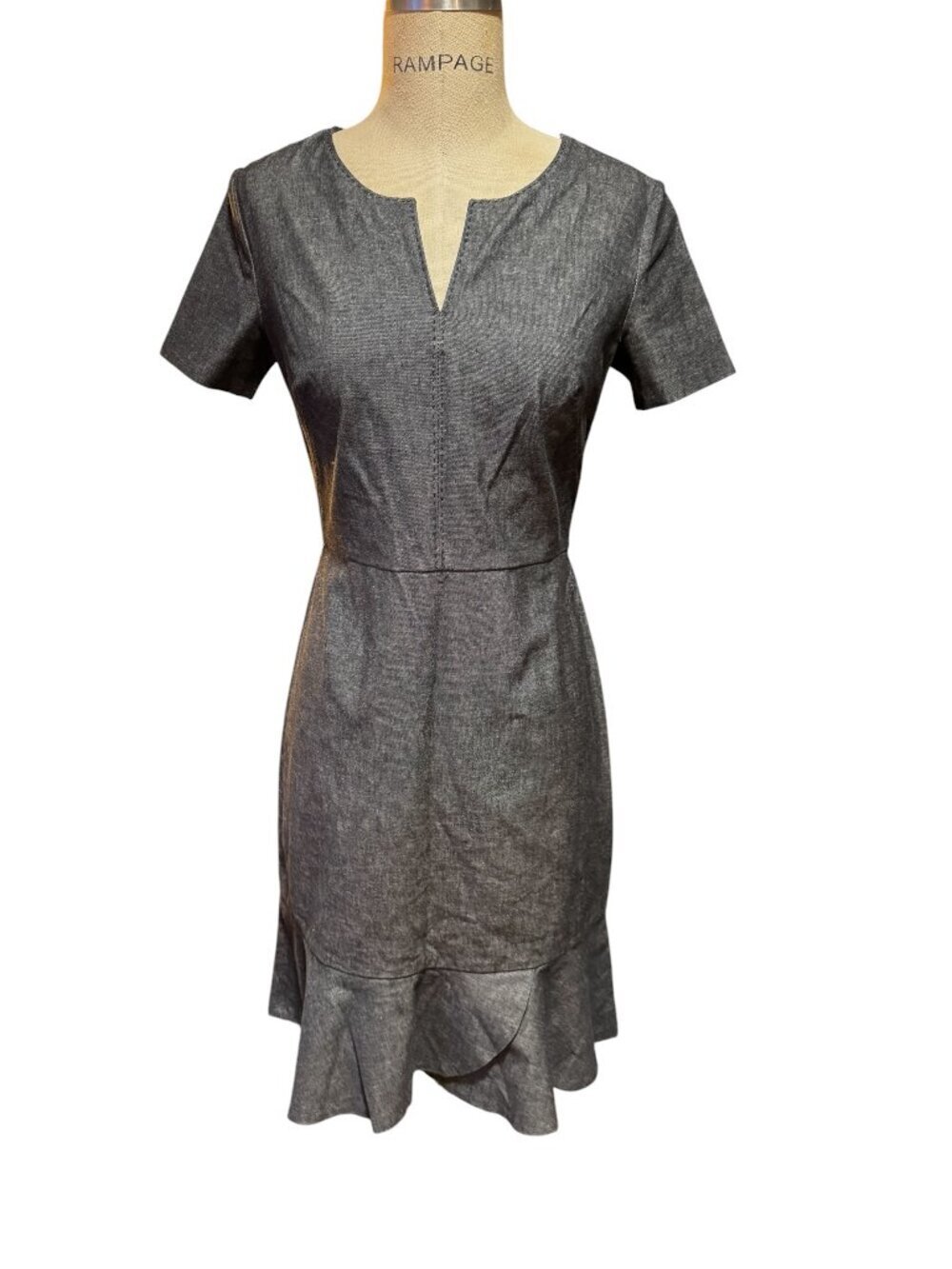 Banana Republic Gray Stretch Sheath Dress Size 6 Ruffle Hem Career Workwear